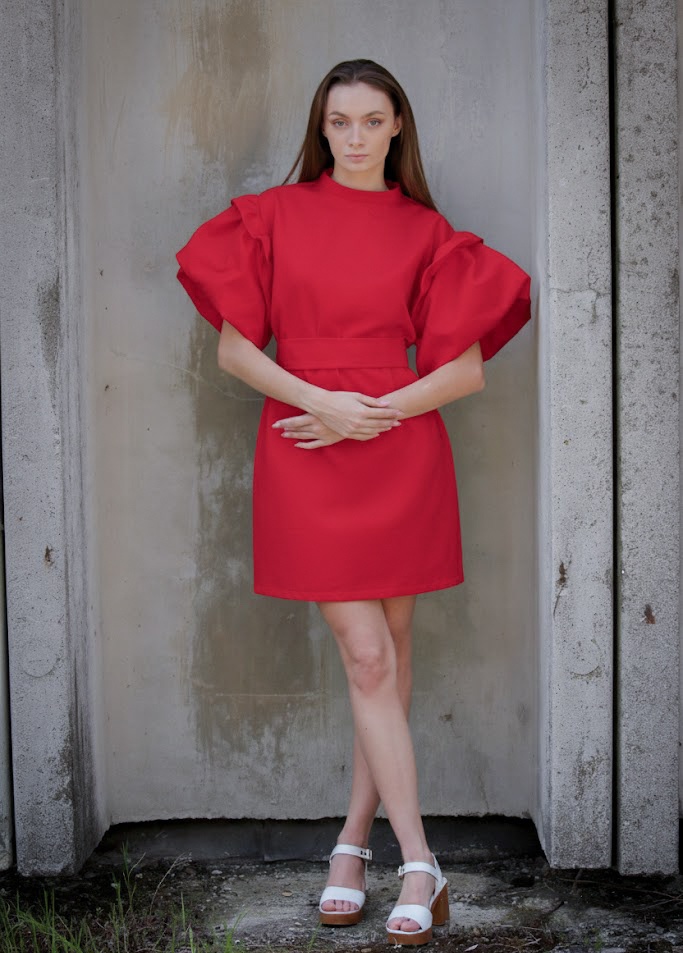 , juliana brnakova, juliána brnáková,  , dizajnová, dizajnova, udrzatelna, udržateľná, šaty, saty. rukávy, rukavy, bledomodramodrá, modra