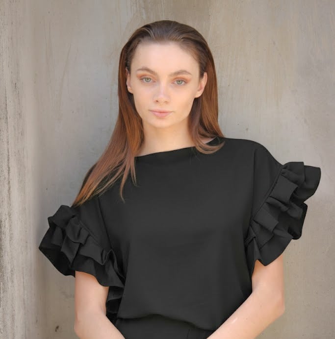 , juliana brnakova, juliána brnáková,  , dizajnová, dizajnova, udrzatelna, udržateľná, šaty, saty. rukávy, rukavy, bledomodramodrá, modra