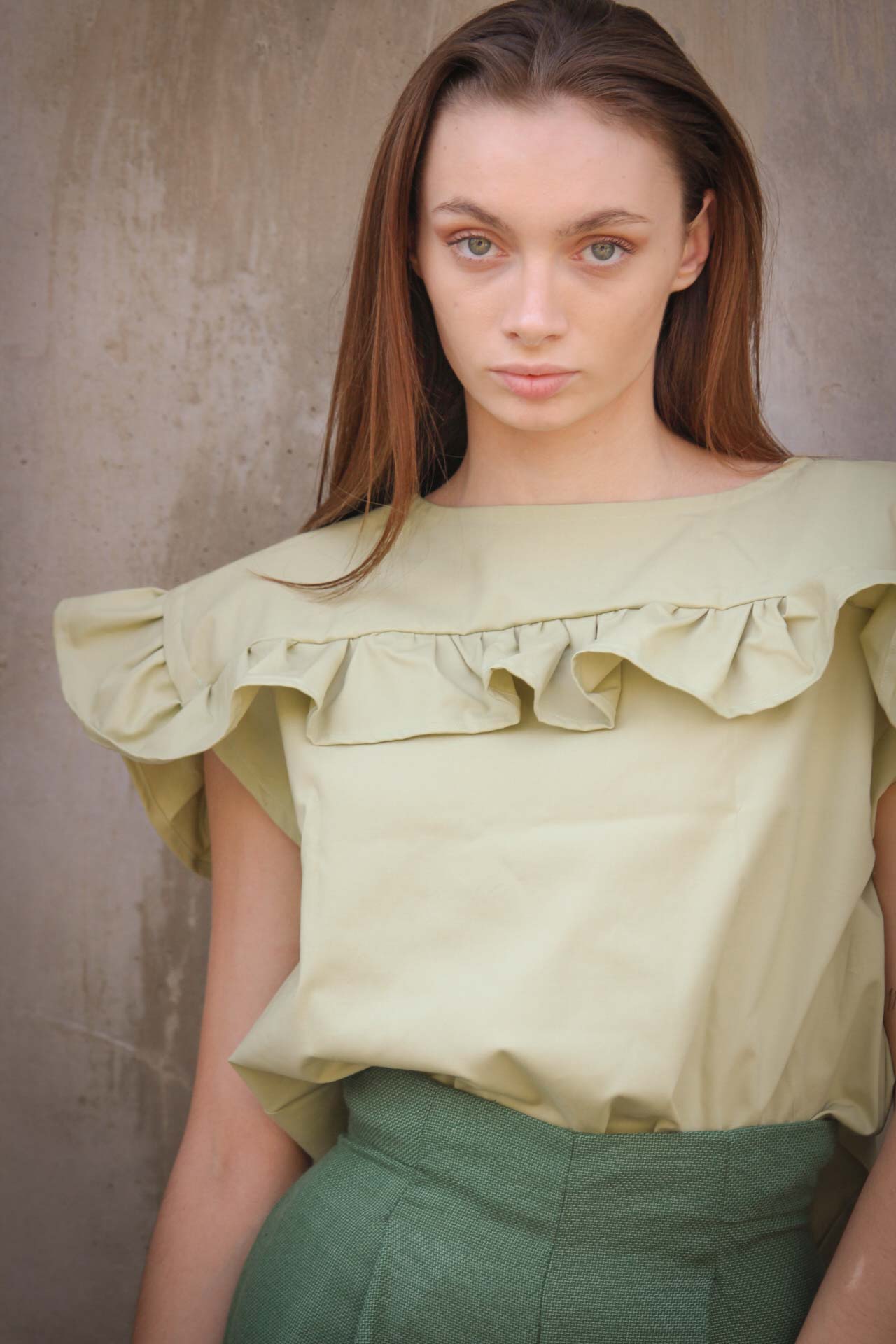 , juliana brnakova, juliána brnáková,  , dizajnová, dizajnova, udrzatelna, udržateľná, šaty, saty. rukávy, rukavy, bledomodramodrá, modra